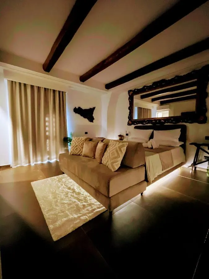 Liborio Homes Κατάνια 0*,